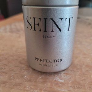Seint Perfector Sponge